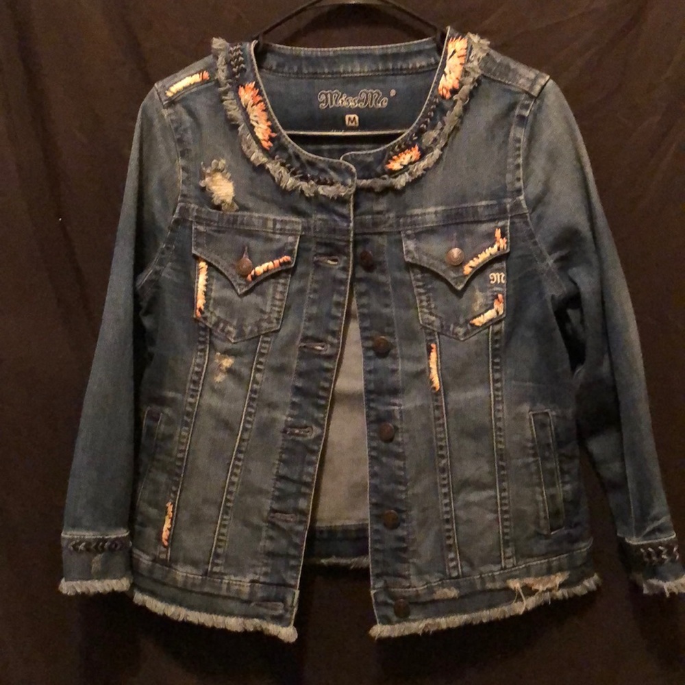 Miss Me distressed embroidered denim crop jacket M